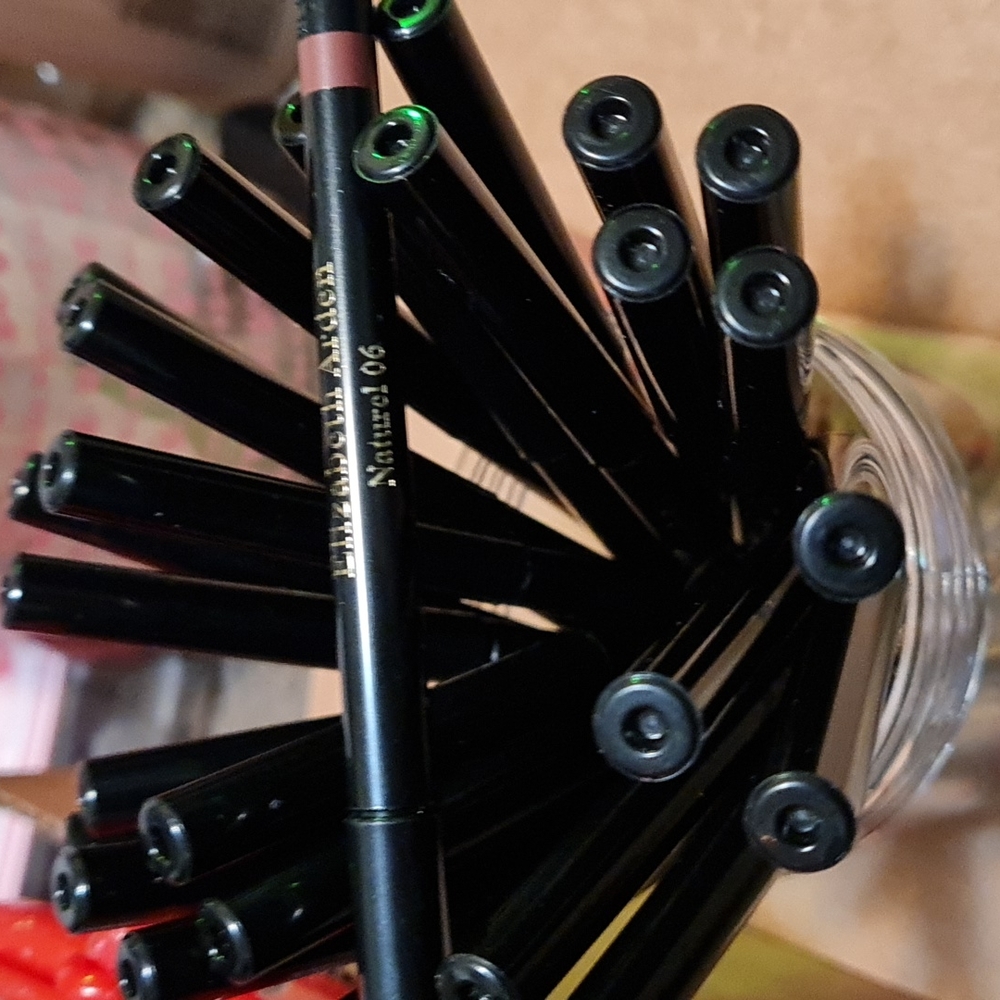 Elizabeth Arden Lip Difiner